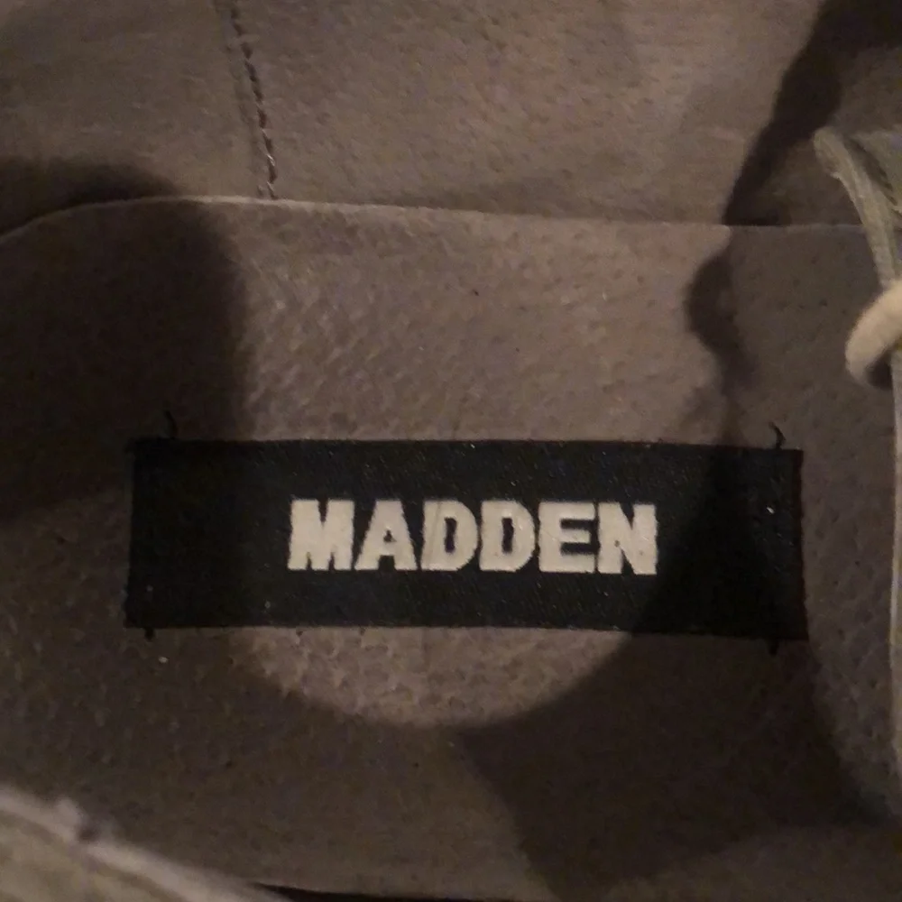 Steve Madden pre owned